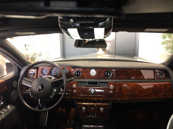 Used-2009-Rolls-Royce-Phantom-Low-Miles