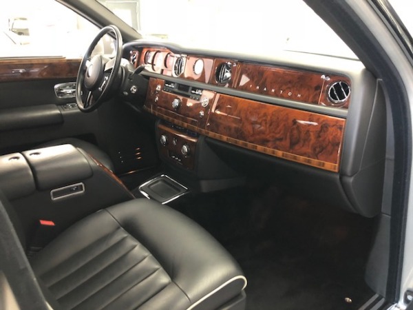 Used-2009-Rolls-Royce-Phantom-Low-Miles