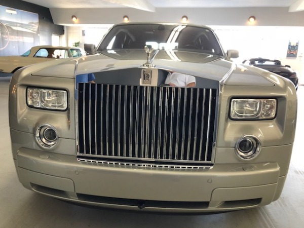 Used-2009-Rolls-Royce-Phantom-Low-Miles