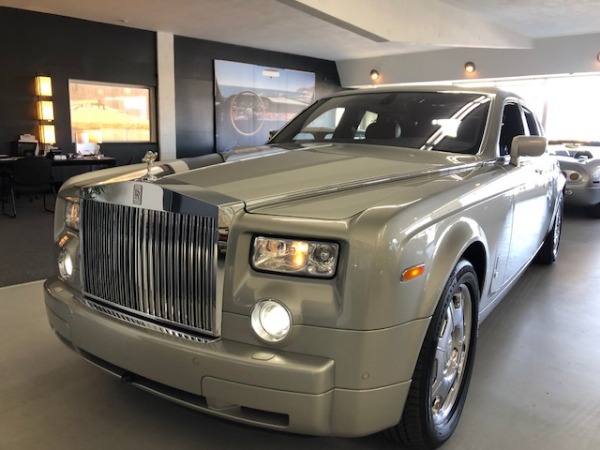 Used-2009-Rolls-Royce-Phantom-Low-Miles