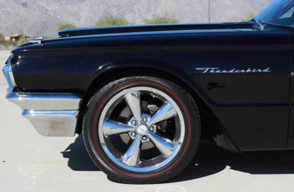 Used-1964-Ford-Thunderbird