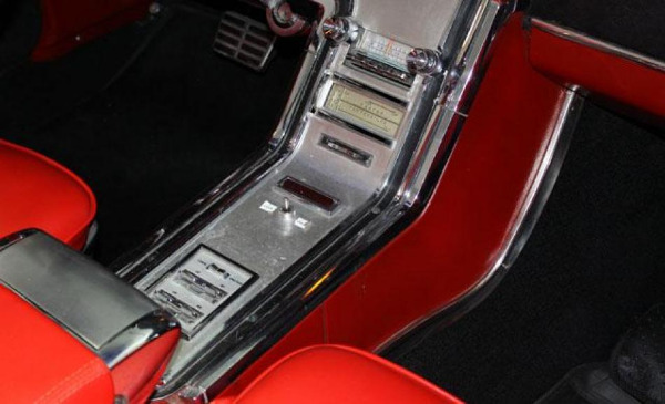 Used-1964-Ford-Thunderbird