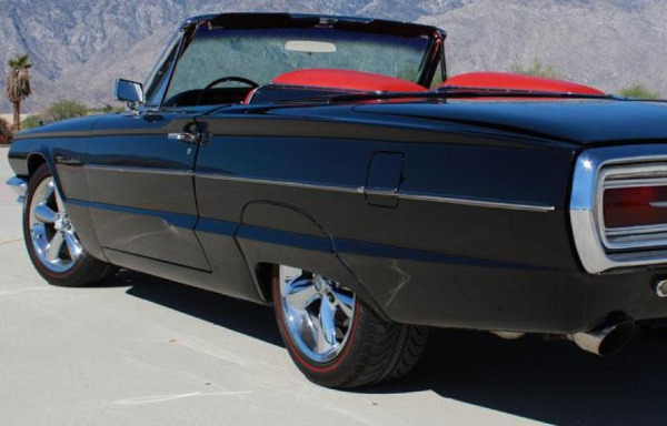 Used-1964-Ford-Thunderbird
