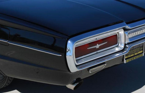 Used-1964-Ford-Thunderbird