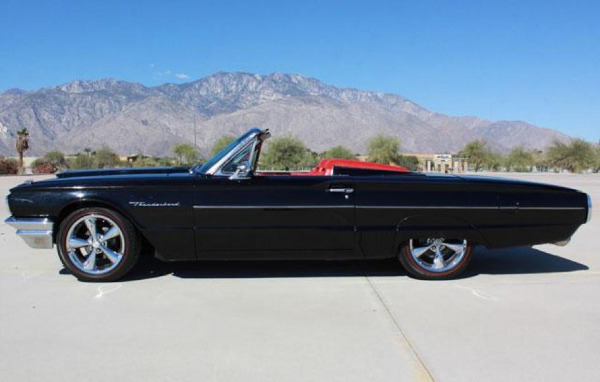 Used-1964-Ford-Thunderbird