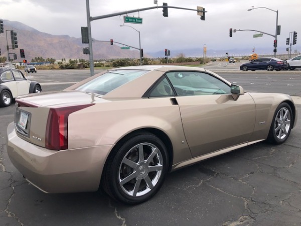 Used-2008-Cadillac-XLR