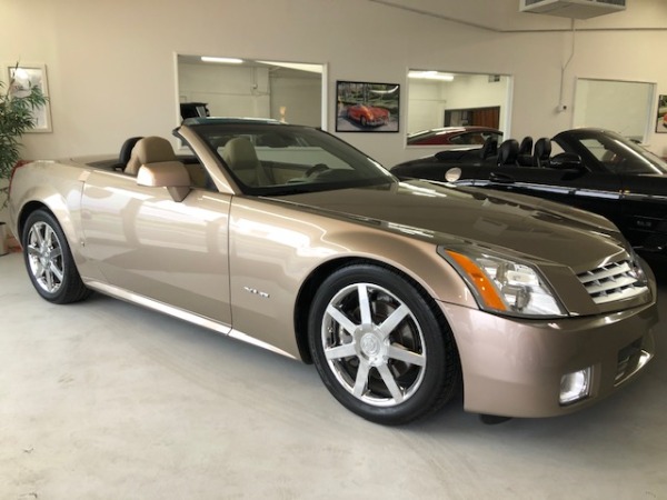 Used-2008-Cadillac-XLR