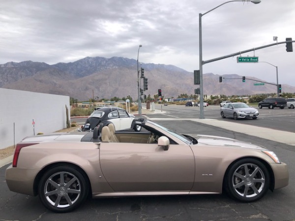 Used-2008-Cadillac-XLR