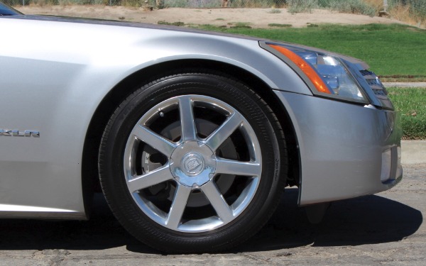 Used-2005-Cadillac-XLR