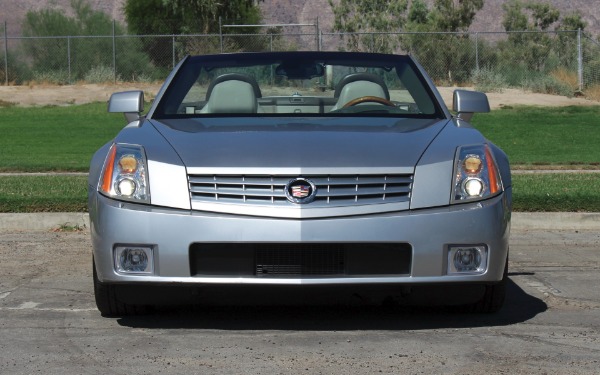 Used-2005-Cadillac-XLR