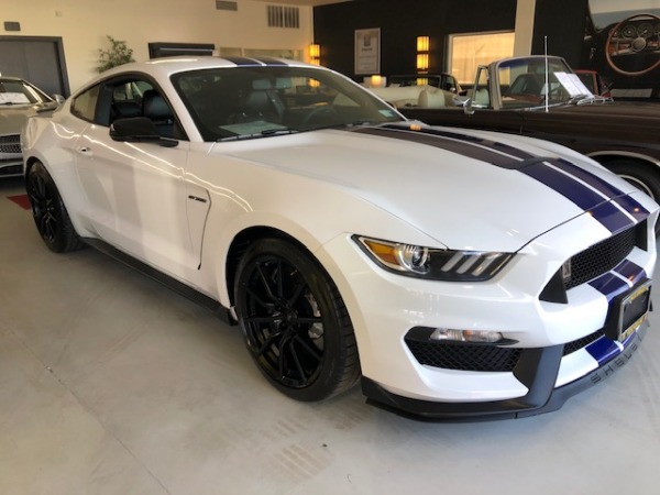 Used-2016-Ford-Mustang-Shelby-GT350