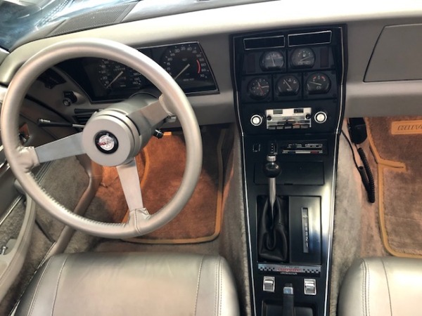 Used-1978-Chevrolet-Corvette-Pace-Car