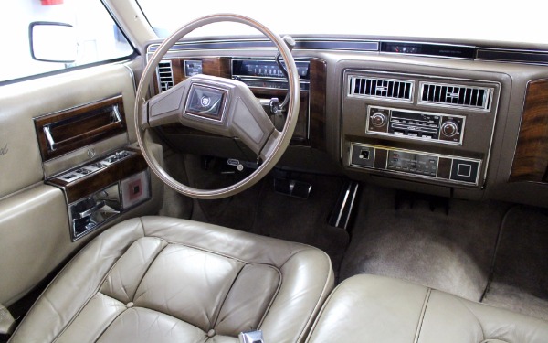 Used-1986-Cadillac-Fleetwood