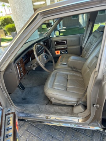 Used-1986-Cadillac-Fleetwood-Brougham