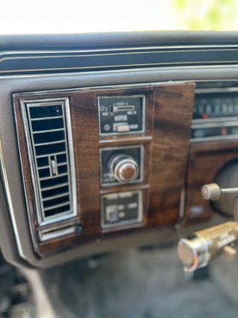 Used-1986-Cadillac-Fleetwood-Brougham