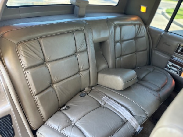 Used-1986-Cadillac-Fleetwood-Brougham