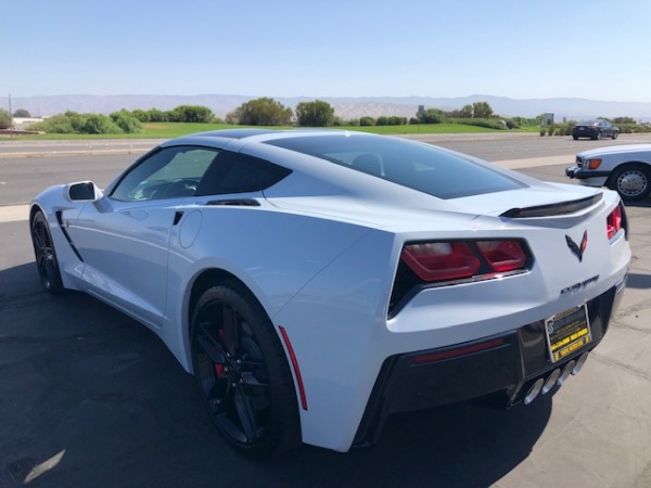 Used-2019-Chevrolet-Corvette-Stingray