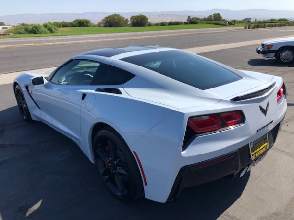 Used-2019-Chevrolet-Corvette-Stingray