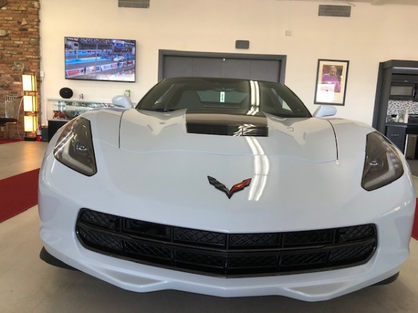 Used-2019-Chevrolet-Corvette-Stingray