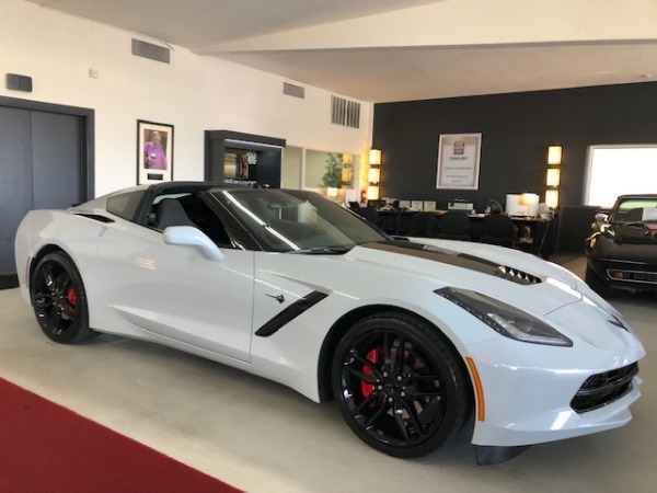 Used-2019-Chevrolet-Corvette-Stingray