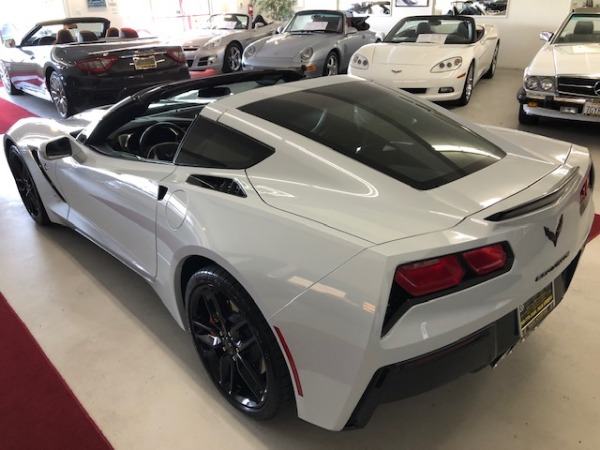 Used-2019-Chevrolet-Corvette-Stingray