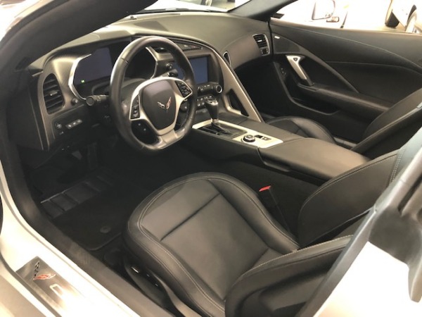 Used-2019-Chevrolet-Corvette-Stingray