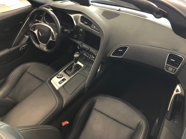 Used-2019-Chevrolet-Corvette-Stingray