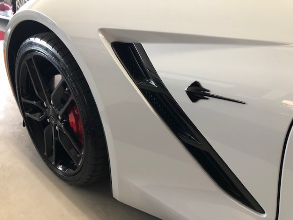 Used-2019-Chevrolet-Corvette-Stingray