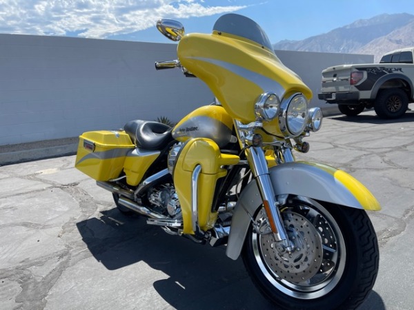 Used-2005-Harley-Davidson-Electra-Glide-CVO-Screaming-Eagle-edition