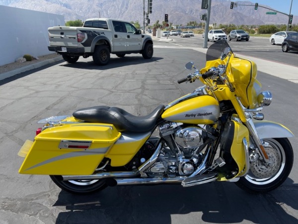 Used-2005-Harley-Davidson-Electra-Glide-CVO-Screaming-Eagle-edition