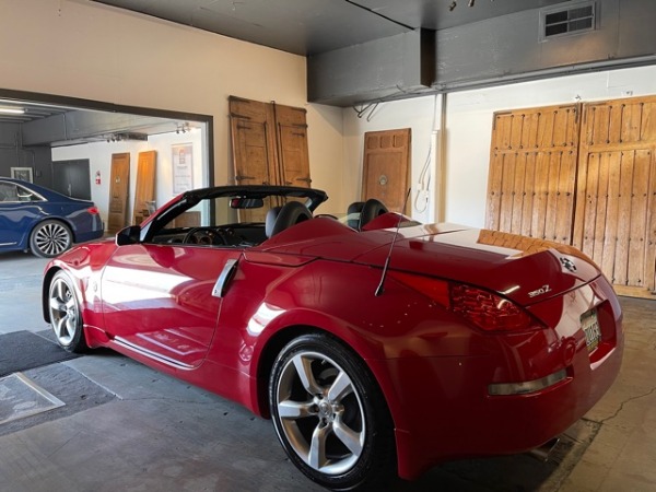 Used-2007-Nissan-350Z-Touring