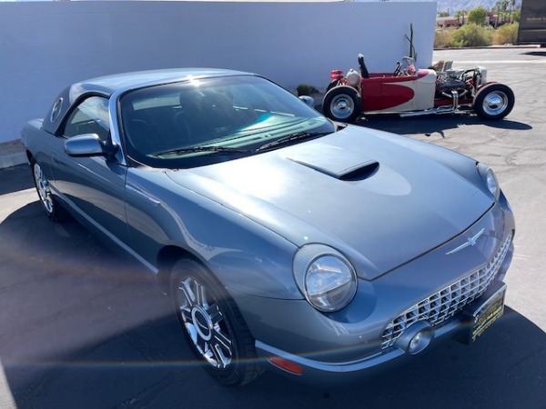 Used-2005-Ford-Thunderbird-Deluxe