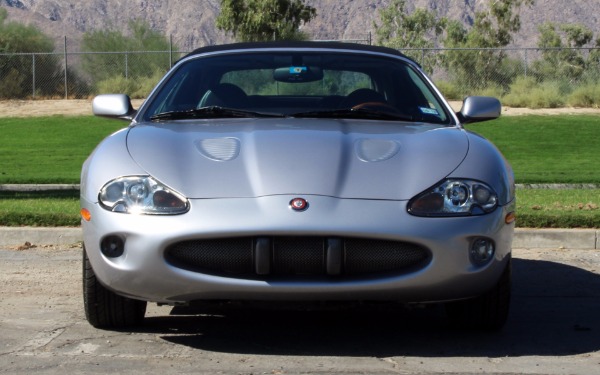 Used-2000-Jaguar-XKR