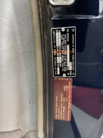 Used-1986-Mercedes-Benz-560-Class-560-SL
