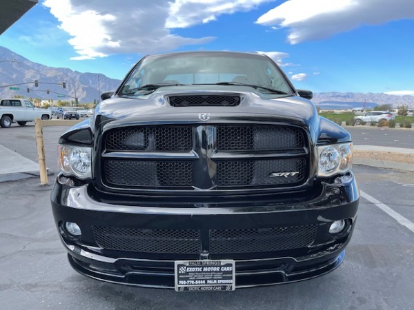 Used-2005-Dodge-Ram-1500-SRT-10