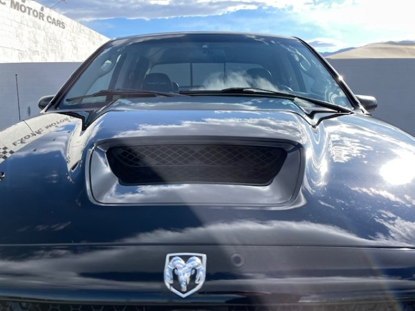 Used-2005-Dodge-Ram-1500-SRT-10