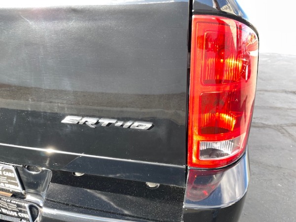 Used-2005-Dodge-Ram-1500-SRT-10