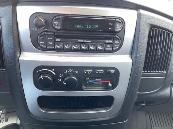 Used-2005-Dodge-Ram-1500-SRT-10