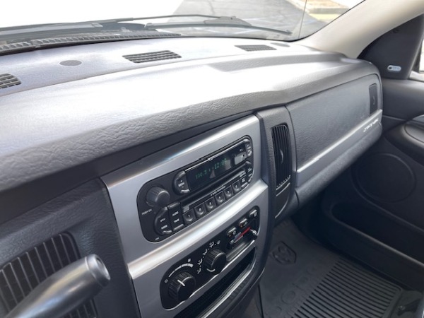 Used-2005-Dodge-Ram-1500-SRT-10