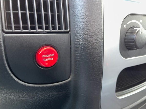 Used-2005-Dodge-Ram-1500-SRT-10