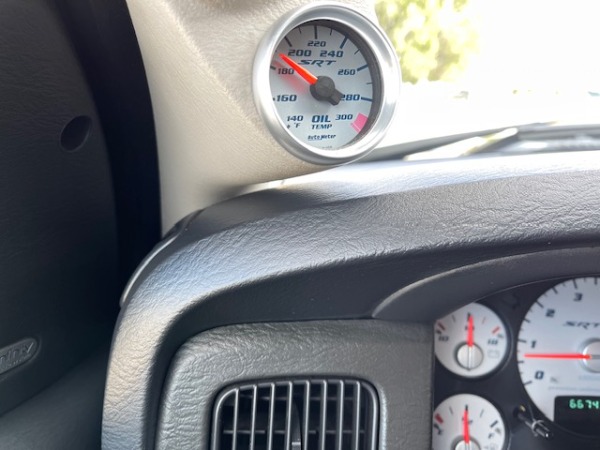 Used-2005-Dodge-Ram-1500-SRT-10