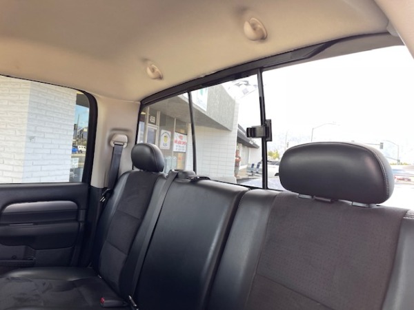 Used-2005-Dodge-Ram-1500-SRT-10