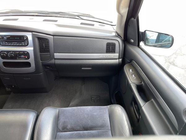 Used-2005-Dodge-Ram-1500-SRT-10