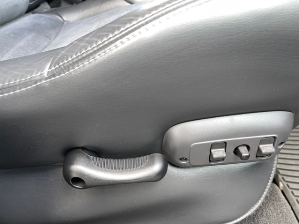 Used-2005-Dodge-Ram-1500-SRT-10