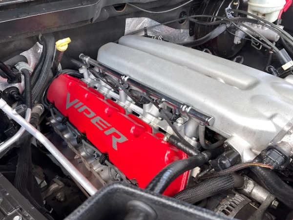 Used-2005-Dodge-Ram-1500-SRT-10