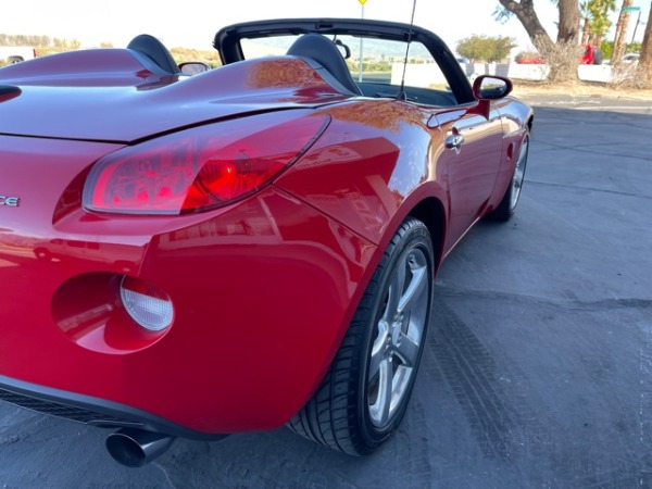 Used-2008-Pontiac-Solstice