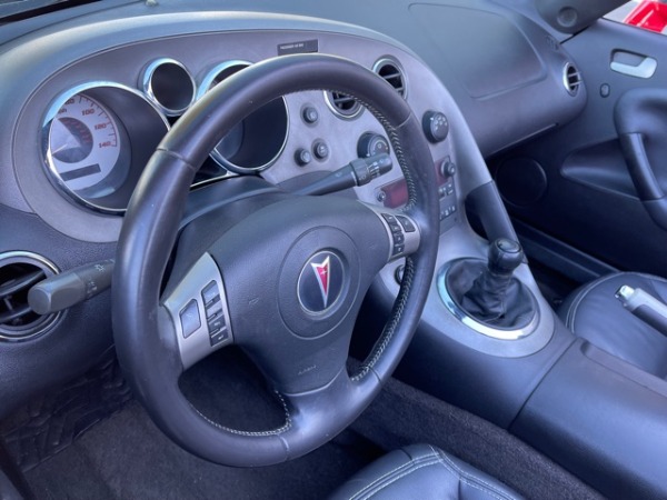 Used-2008-Pontiac-Solstice
