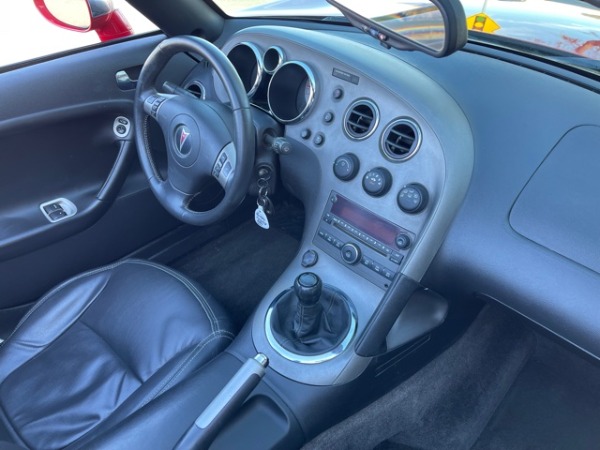 Used-2008-Pontiac-Solstice