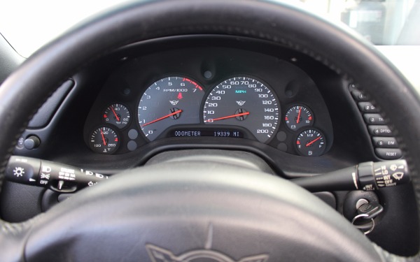 Used-1998-Chevrolet-Corvette