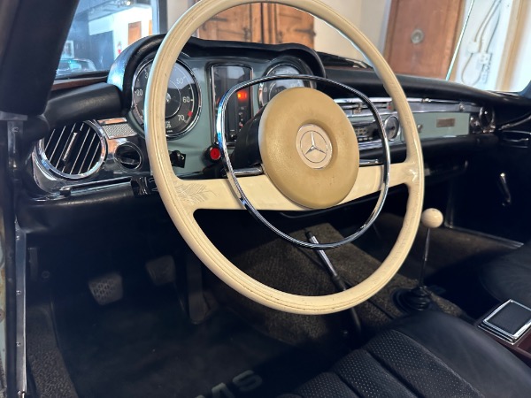 Used-1969-Mercedes-Benz-280-SL